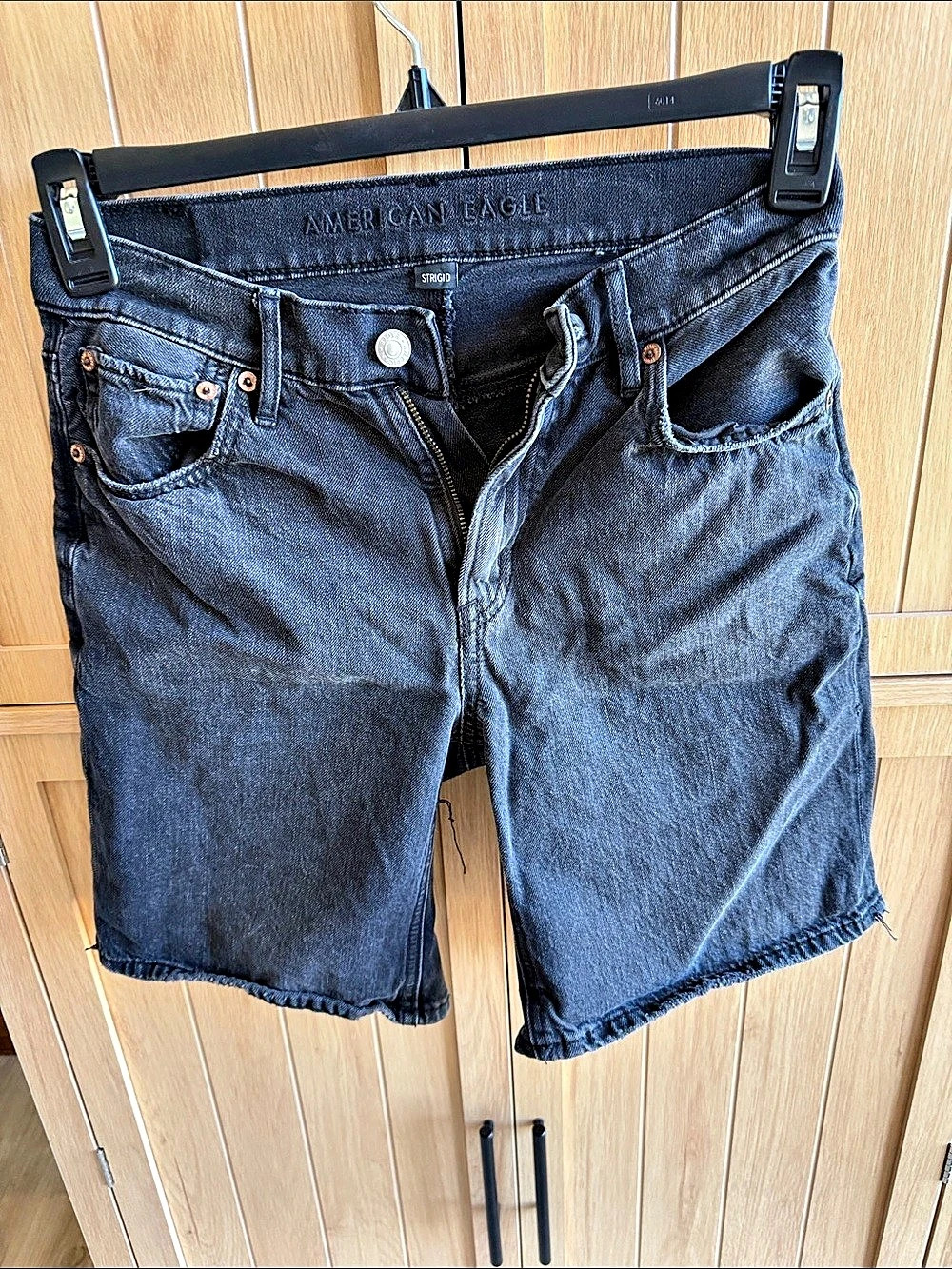 American Eagle STRIGID Black Jean Shorts Size 00